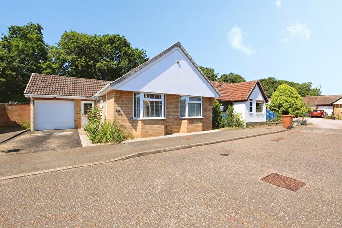 2 Bedroom Detached Bungalow For Sale In Benyon Grove, Orton Malborne, Peterborough, PE2