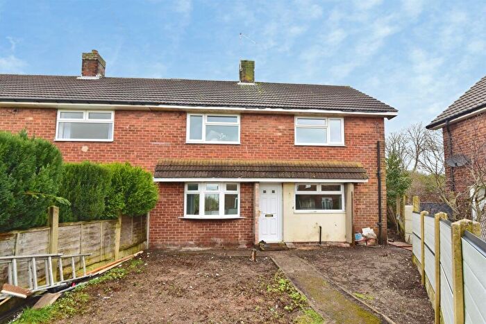 3 Bedroom End Of Terrace House For Sale In Kew Crescent, Charnock, Sheffield, S12