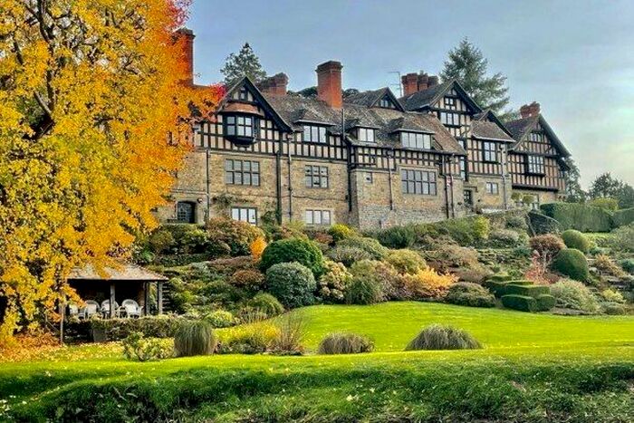 3 Bedroom Flat To Rent In Mill Lane, Midhurst, GU29