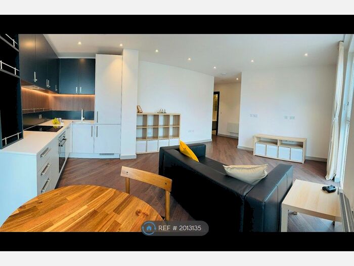 1 Bedroom Flat To Rent In Lavender House, Staines-Upon-Thames, TW18