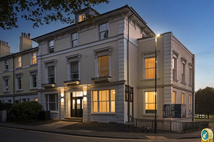 2 Bedroom Flat To Rent In Nevill Terrace, Tunbridge Wells, TN2