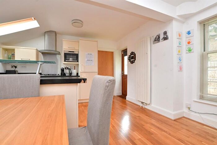 1 Bedroom Detached Bungalow For Sale In Church Street, Epsom, Surrey, KT17