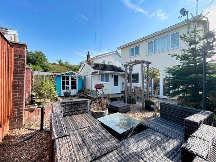 3 Bedroom Detached House For Sale In Alderwood Close, Crynant, Neath, SA10