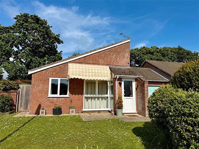 2 Bedroom Bungalow For Sale In Blair Close, New Milton, Hampshire, BH25
