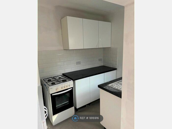 2 Bedroom Terraced House To Rent In Parker Road, Croydon, CR0