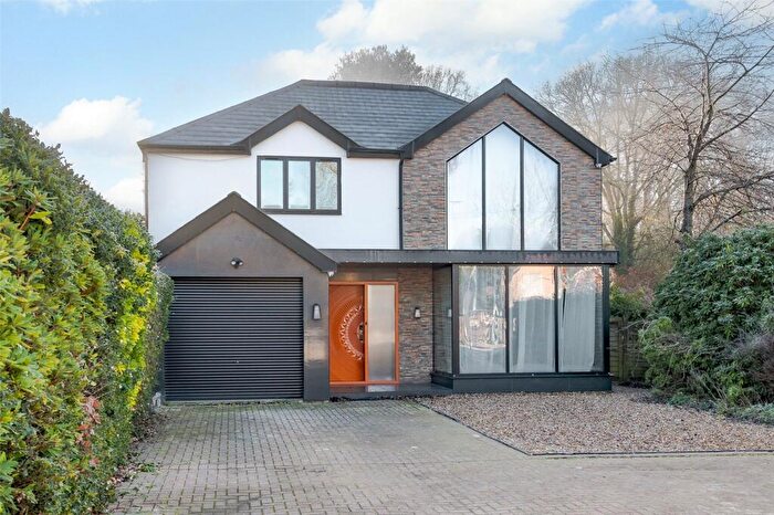 5 Bedroom Detached House For Sale In Nine Mile Ride, Finchampstead, Wokingham, Berkshire, RG40