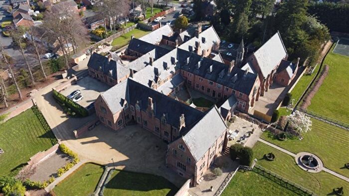 5 Bedroom Terraced House For Sale In St. Clare's Court, Darlington, DL3