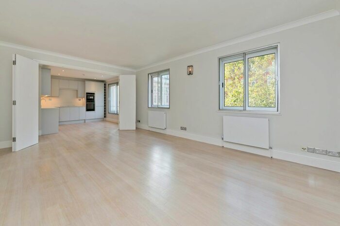 3 Bedroom Flat To Rent In Princes Gate, London, SW7