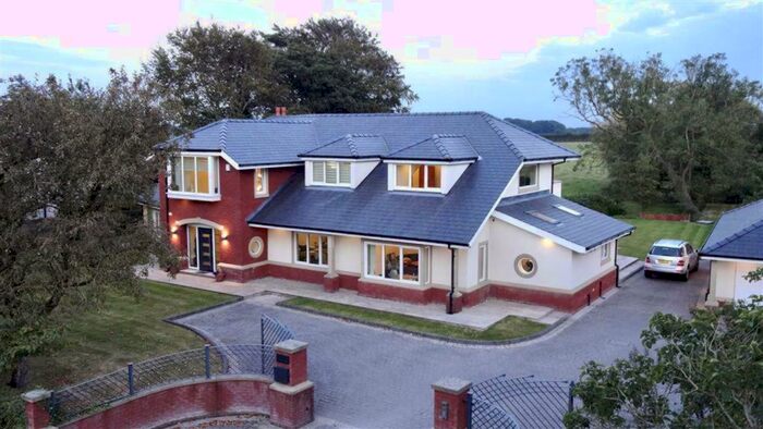 5 Bedroom Detached House For Sale In Ballam Road, Westby, PR4