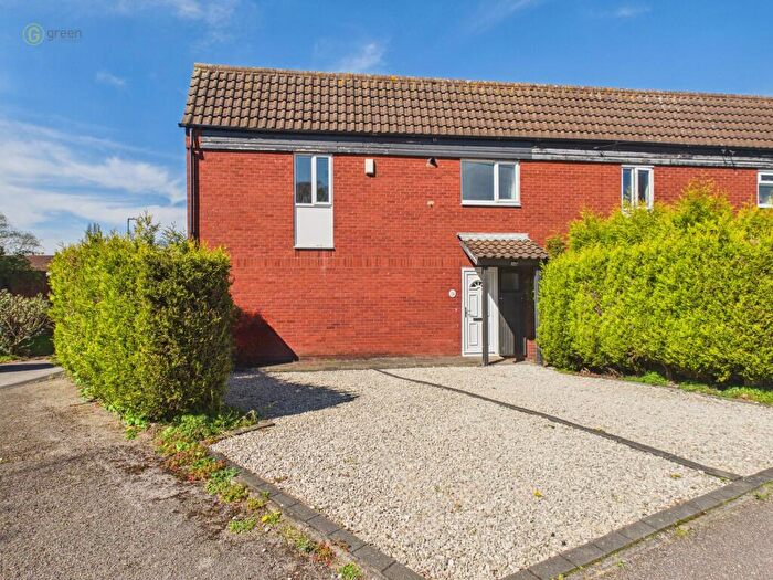 3 Bedroom Semi-Detached House For Sale In Calder, Stonydelph, Tamworth, B77