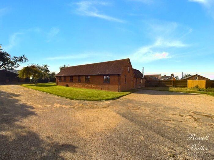 4 Bedroom Barn Conversion To Rent In Preston Bissett, Buckingham, Buckinghamshire, MK18