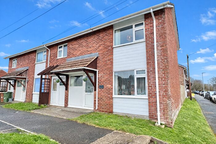 3 Bedroom Semi Detached House For Sale In Fraser Road, Tamerton Foliot, Plymouth, PL5