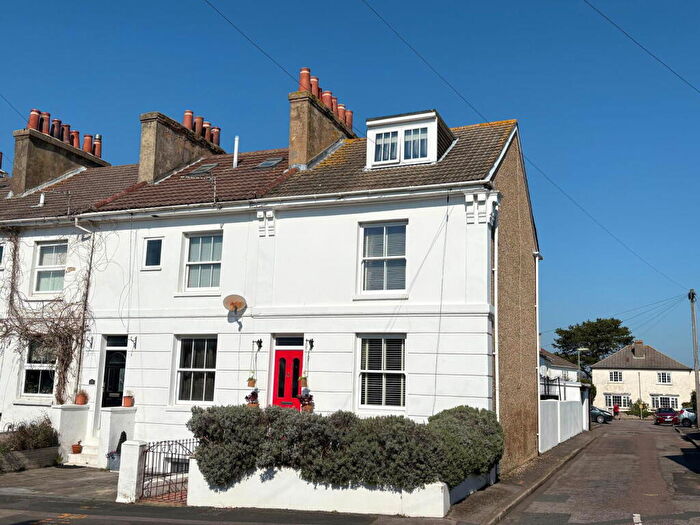 3 Bedroom End Of Terrace House For Sale In Clayhall Road, Alverstoke, Gosport, PO12