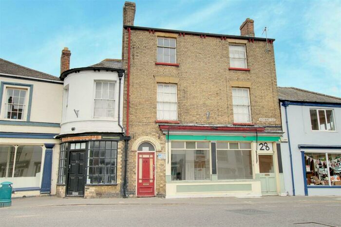 4 Bedroom Flat For Sale In South Market Place, Alford, LN13