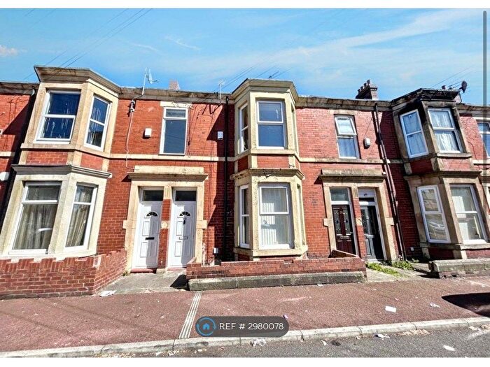 2 Bedroom Flat To Rent In Emily St, Newcastle Upon Tyne, NE6