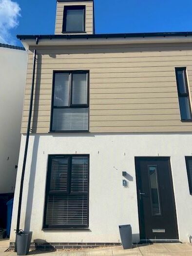 3 Bedroom House To Rent In Balmoral Gardens, Darwen, BB3