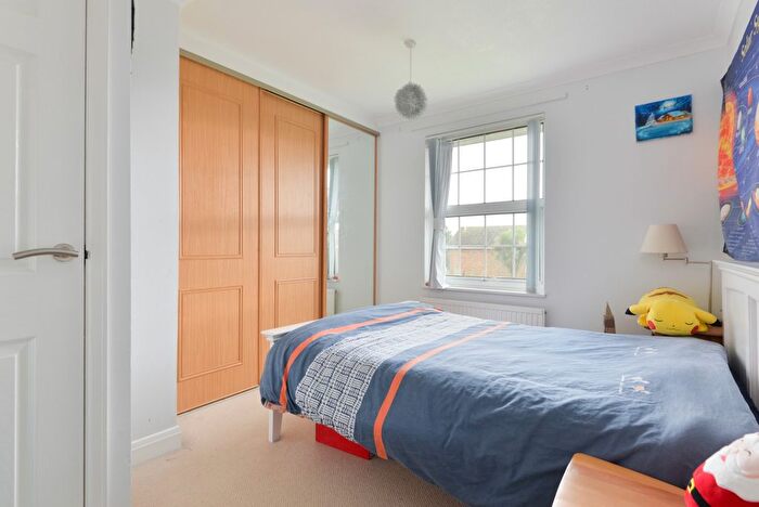 5 Bedroom Detached House For Sale In Harkness Drive, Canterbury, CT2