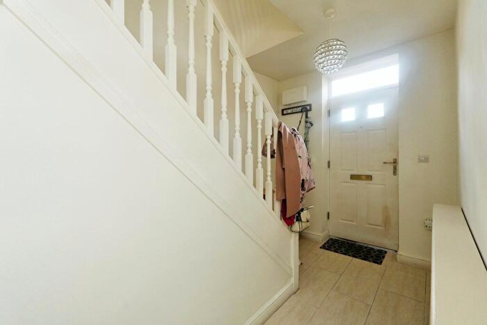 4 Bedroom Town House For Sale In Lathom Close, Liverpool, L36