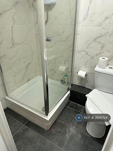 Studio To Rent In Tottenham Lane, London, N8