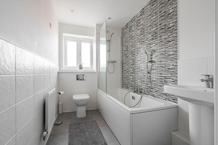 2 Bedroom Flat For Sale In Falcon Crescent, Costessey, NR8