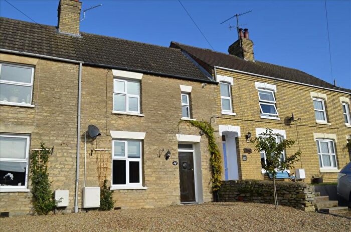 2 Bedroom Cottage To Rent In Manor Street, Raunds, Northamptonshire, NN9