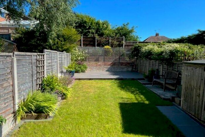 3 Bedroom Property To Rent In Chapel Court, Billericay, CM12