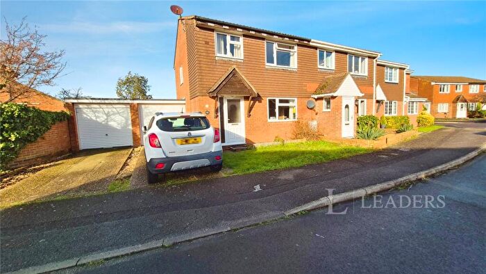 3 Bedroom End Of Terrace House For Sale In Victory Road, Fareham, Hampshire, PO14