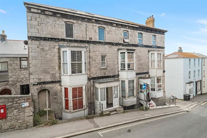 1 Bedroom Flat For Sale In Fortuneswell, Portland, DT5