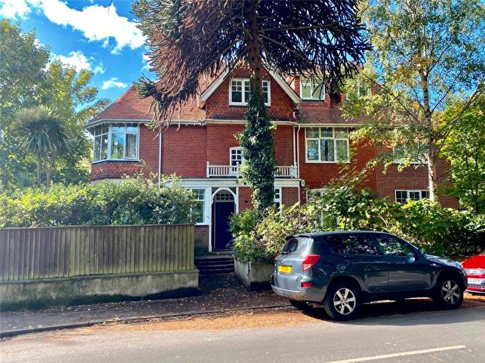 2 Bedroom Apartment To Rent In Surrey Road, Bournemouth, BH4