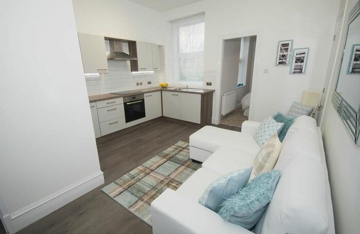 2 Bedroom Flat To Rent In Union Grove, Ground Floor Right, AB10