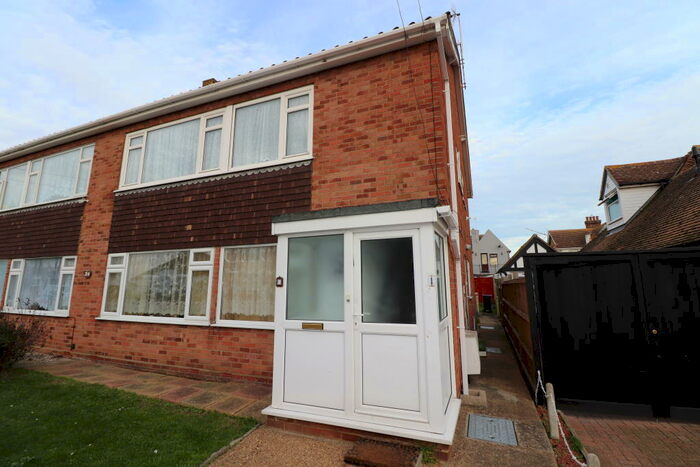 2 Bedroom Flat To Rent In Chapman House, Chapman Road, Clacton-on-Sea, CO15