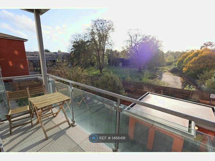 1 Bedroom Flat To Rent In Cherrywood Lodge, London, SE13