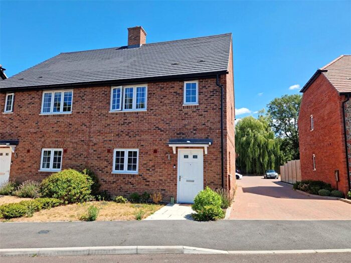 3 Bedroom Semi-Detached House To Rent In Hinman Copse, Binfield, Bracknell, Berkshire, RG42