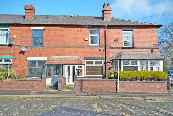 3 Bedroom Terraced House To Rent In Higher Lane, Whitefield, Manchester, M45
