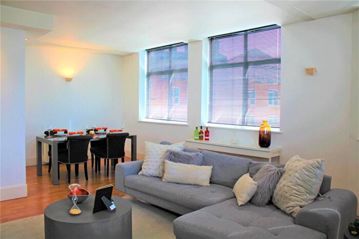 1 Bedroom Apartment To Rent In Dingley Road, Islington, London, EC1V