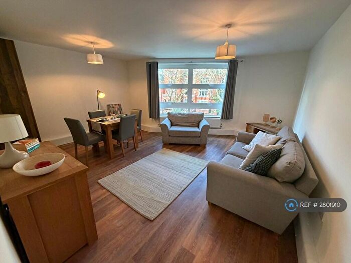 2 Bedroom Flat To Rent In Akenside Road, London, NW3