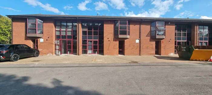 1 Bedroom Flat To Rent In Coronation Road, Basingstoke, RG21