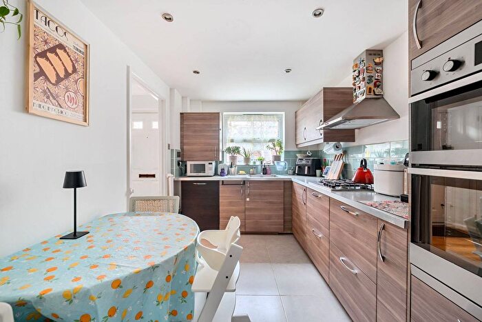 3 Bedroom End Terrace House To Rent In Hampden Lane, Tottenham, London, N17