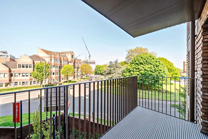 1 Bedroom Flat For Sale In Moorbridge Road, Maidenhead, SL6