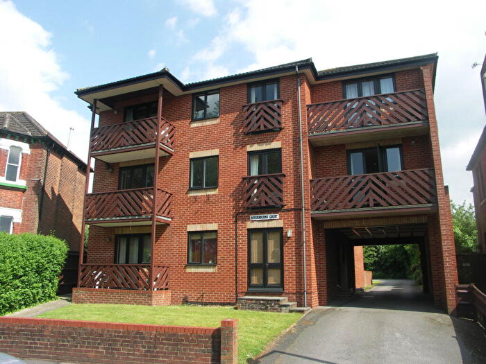 2 Bedroom Flat To Rent In Riverbourne Court, Bitterne, SO18