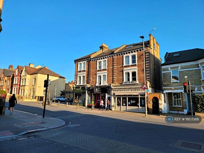 1 Bedroom Flat To Rent In Broomwood Road, London, SW11