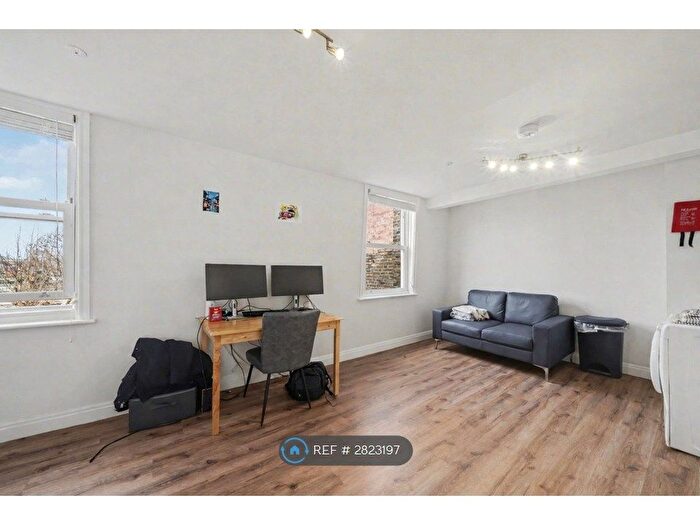 1 Bedroom Flat To Rent In Lexham Gardens, London, W8