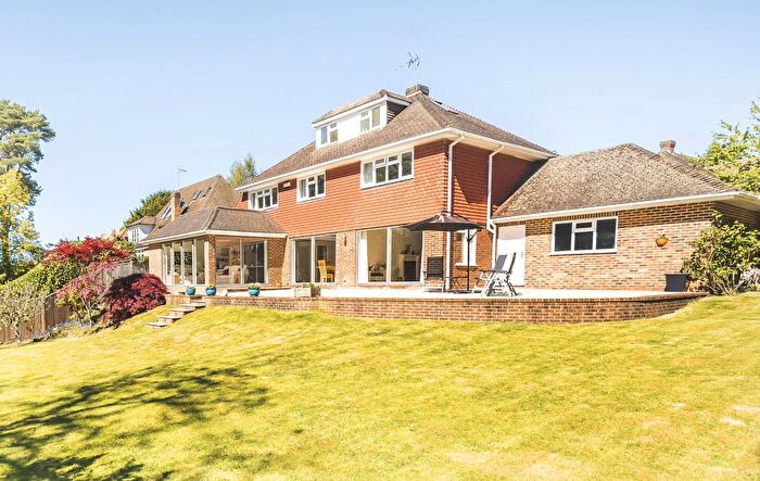 5 Bedroom Detached House For Sale In Manor Close, Tunbridge Wells, TN4