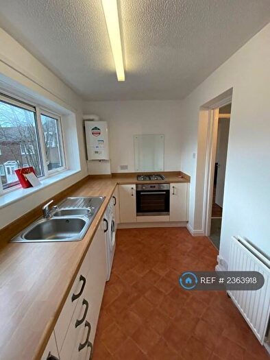 2 Bedroom Flat To Rent In Firshill Crescent, Sheffield, S4