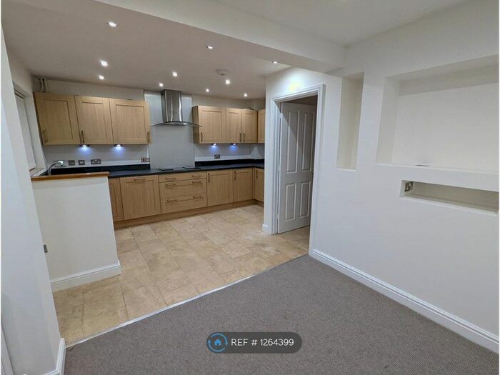 3 Bedroom Detached House To Rent In Wych Elm Drive, Leamington Spa CV31