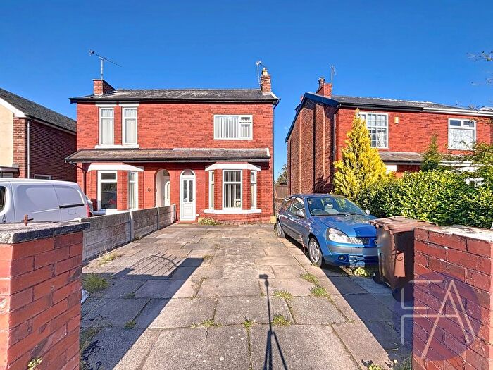 3 Bedroom Semi-detached House For Sale In Leamington Road, Southport, Merseyside, PR8