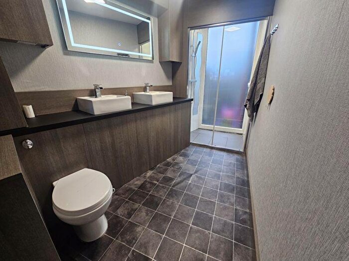 2 Bedroom End Of Terrace House For Sale In Booths Lane, Great Barr, Birmingham, B42