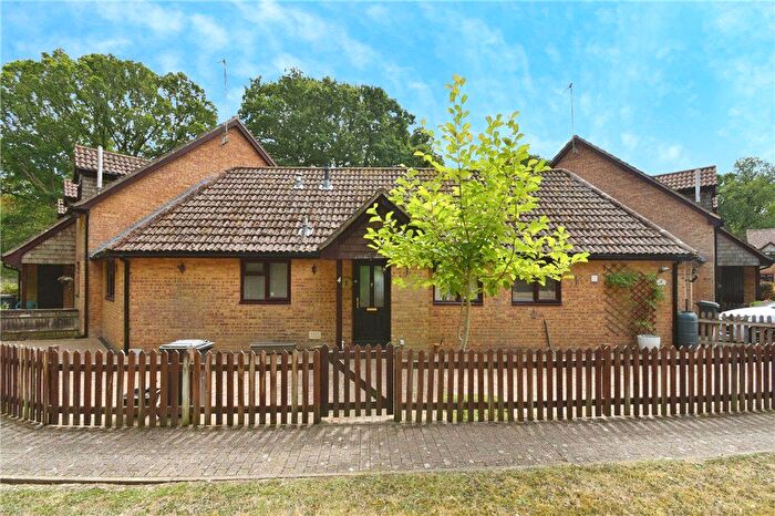 2 Bedroom Bungalow For Sale In Fleming Court, Norton Welch Close, North Baddesley, Southampton, SO52