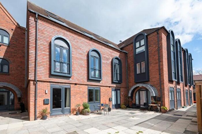 2 Bedroom Apartment For Sale In Old Station Yard, Abingdon, OX14