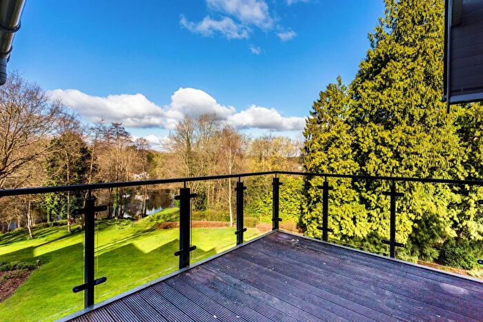 3 Bedroom Flat To Rent In Warberry Park Gardens, Tunbridge Wells, TN4